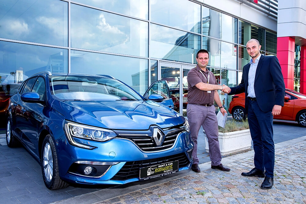 200 чисто нови автомобила Renault разширяват автопарка ни!